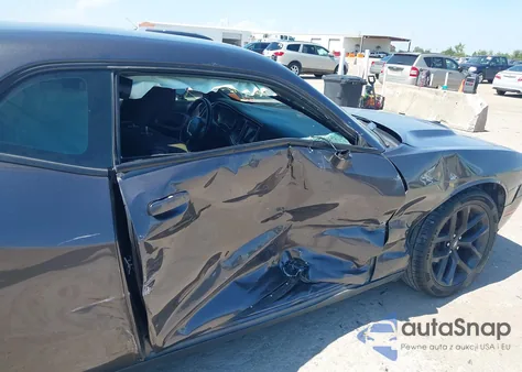 2021 Dodge Challenger Sxt z USA, uszkodzony, nr VIN 2C3CDZAGXMH533481